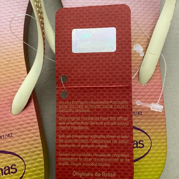 NWT Havaianas Slim Flip Flops Size 9/10 - Picture 2 of 3